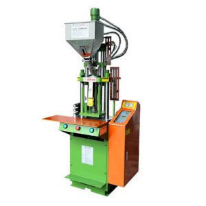 Manual plastic injection molding machine