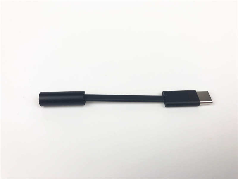 Surface USB-C to 3.5mm Audio Adapter 1